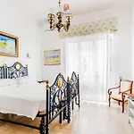 Palazzo Grassi By Vivimy Alojamento de Acomodação e Pequeno-almoço 3*