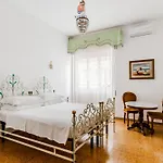 Palazzo Grassi By Vivimy Alojamento de Acomodação e Pequeno-almoço Gallipoli