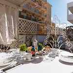 Palazzo Grassi By Vivimy Alojamento de Acomodação e Pequeno-almoço Gallipoli