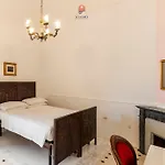 Palazzo Grassi By Vivimy Alojamento de Acomodação e Pequeno-almoço Gallipoli