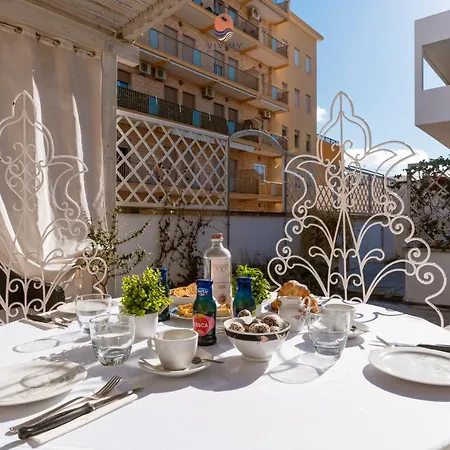 Palazzo Grassi By Vivimy Guest house Gallipoli