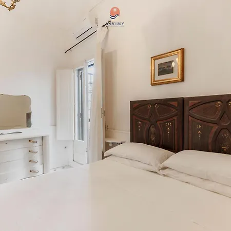 Palazzo Grassi By Vivimy Guest house
